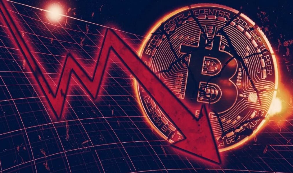 Bitcoin Crash: Analysts Warn of Deeper Downside as Oversold Levels Hit Extremes