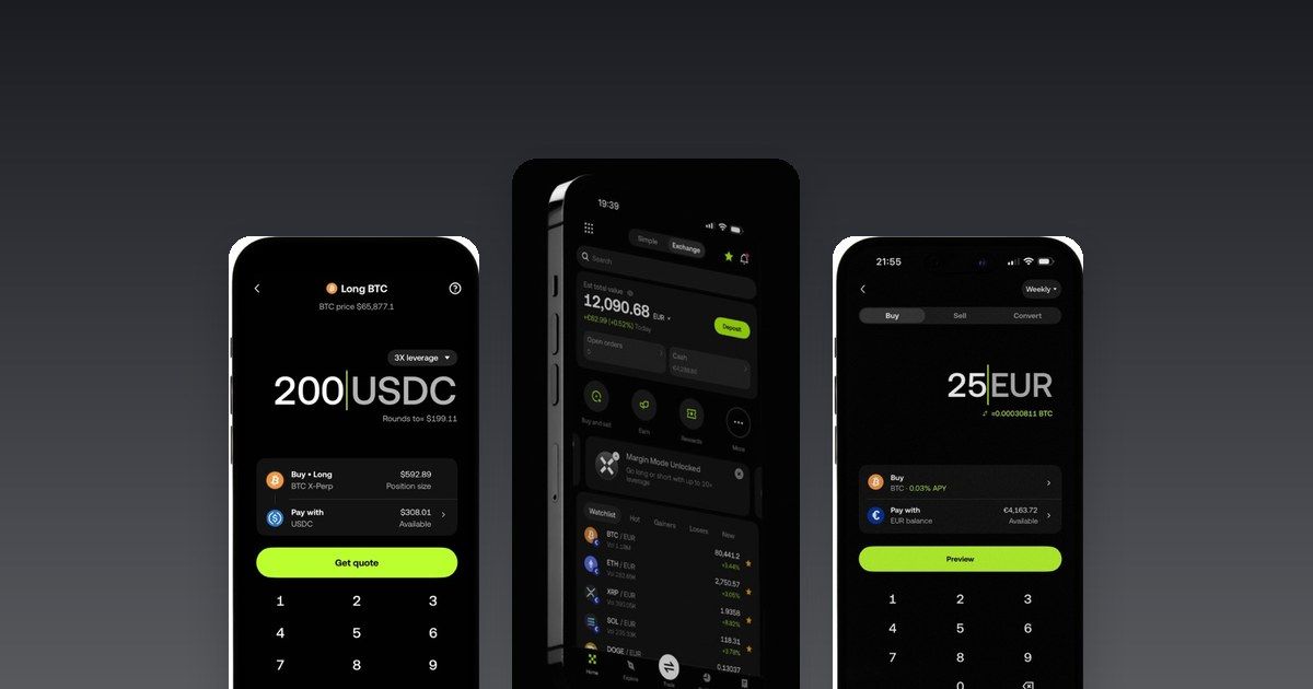 La app de OKX en tres smartphones: trading, tarjeta y compra